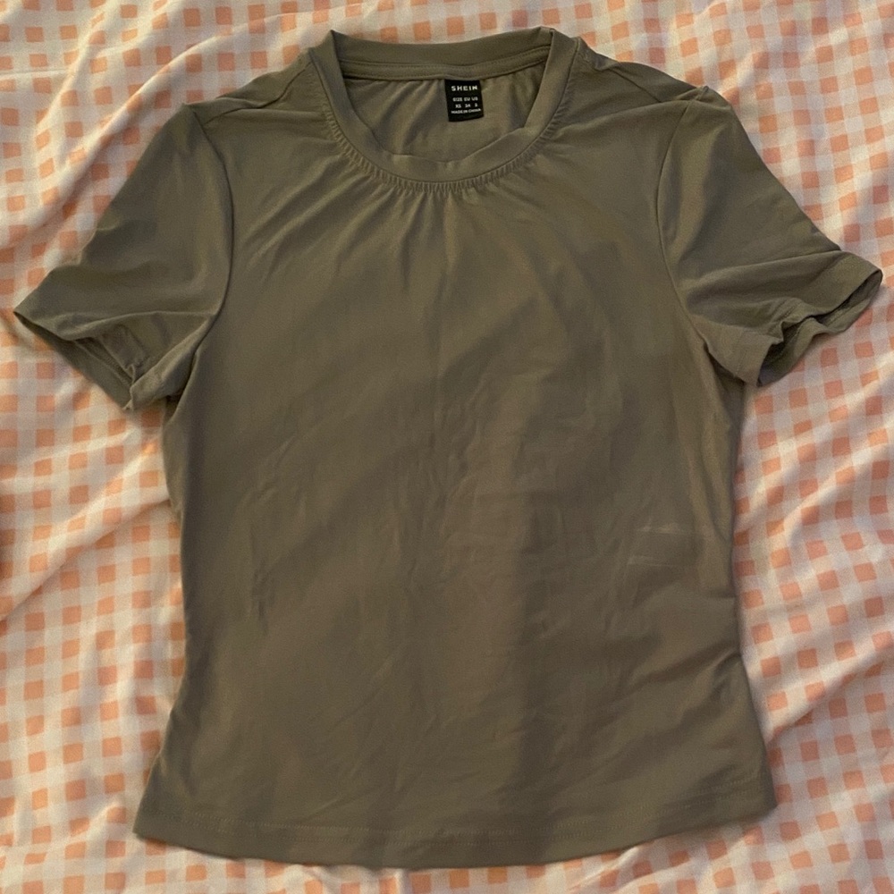SHEIN Women's Short Sleeve Khaki Tee